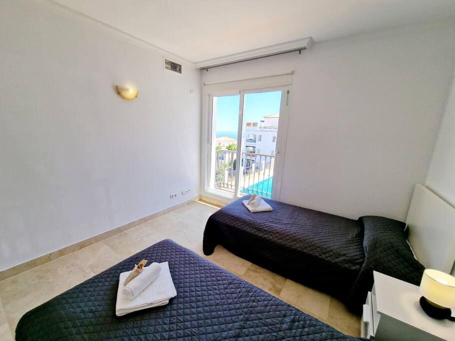 מיחאס Las Palmeras Seaviews מראה חיצוני תמונה