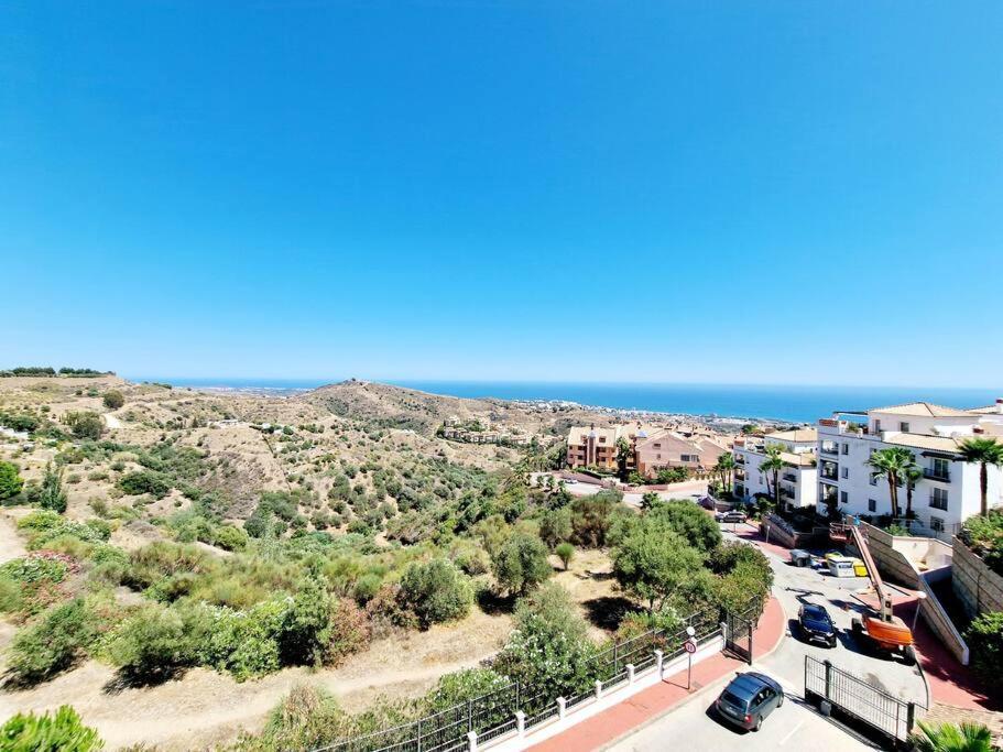 מיחאס Las Palmeras Seaviews מראה חיצוני תמונה