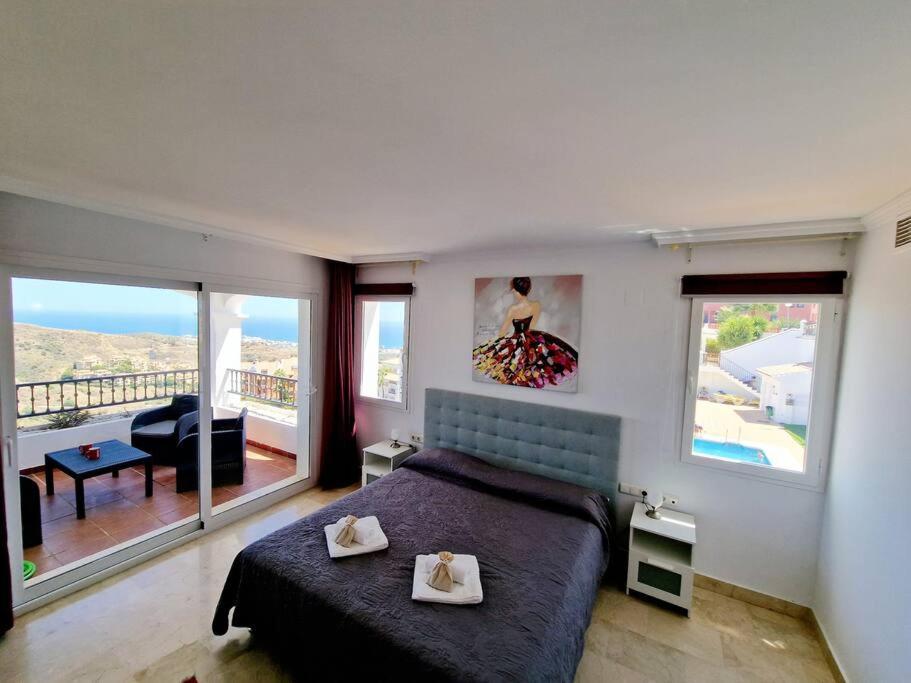 מיחאס Las Palmeras Seaviews מראה חיצוני תמונה