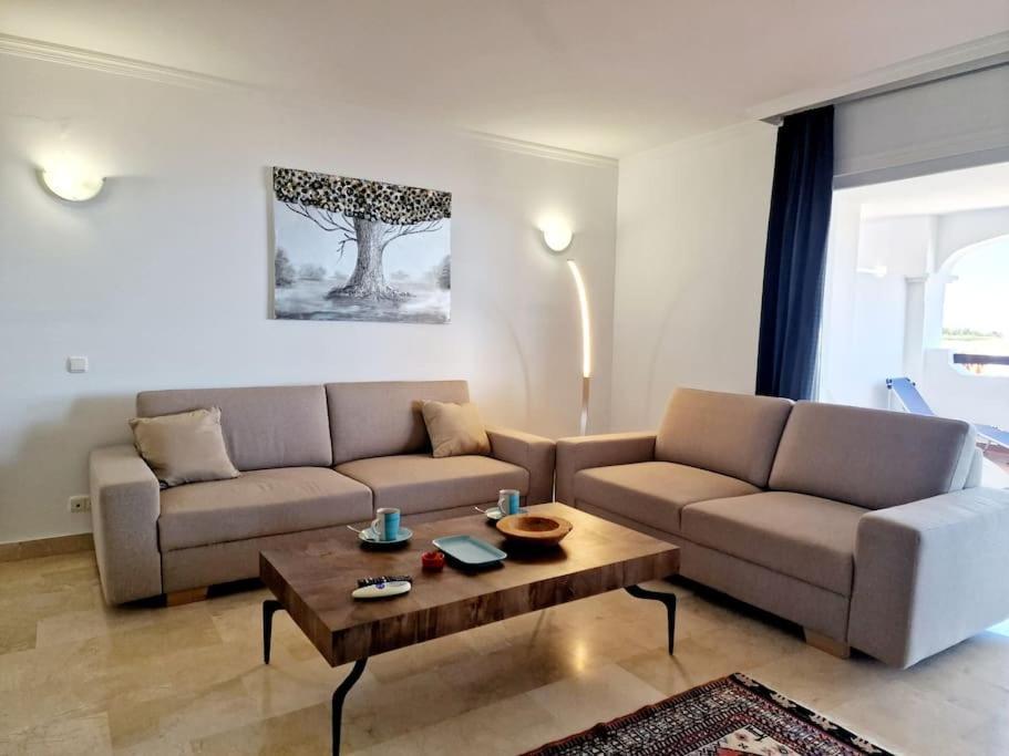 מיחאס Las Palmeras Seaviews מראה חיצוני תמונה